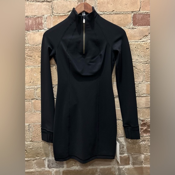 Lululemon NWT Define Dress
Black / Black in Sz XS - Picture 3 of 8